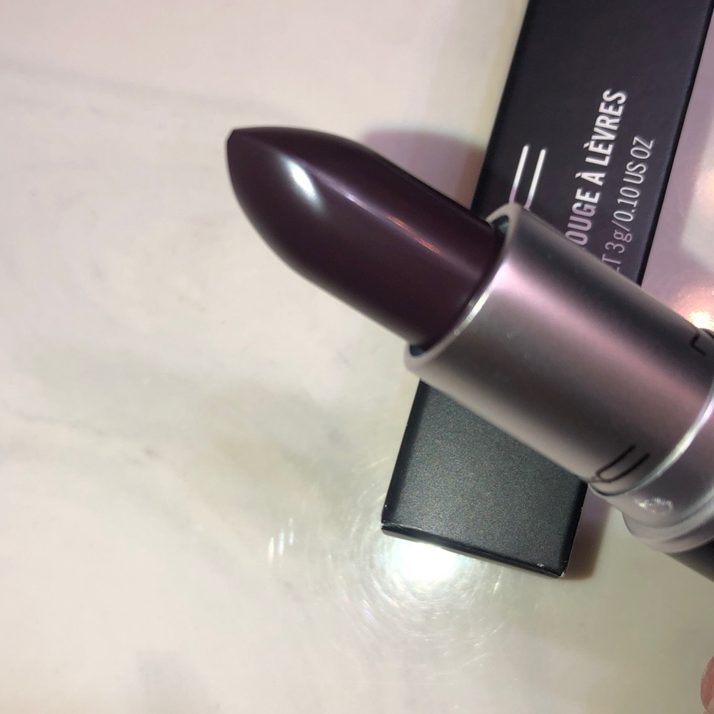 MAC Satin Lipstick Shade 805 Cyber 3g Discontinued Shade NEW With BOX - Picture 9 of 11